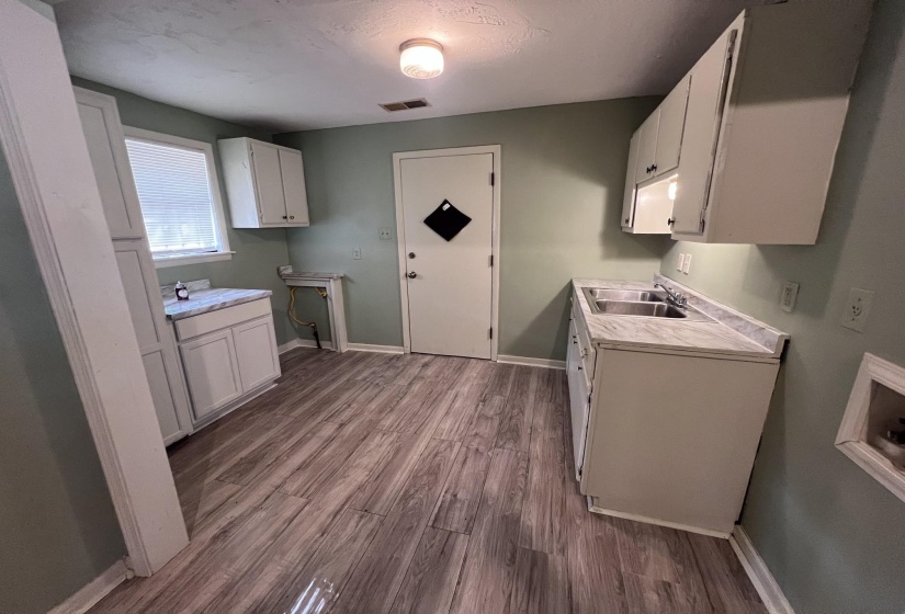1409 ADELAIDE ST, Memphis, Tennessee 38106, 2 Bedroom Bedrooms, 4 Room Rooms,1 BathroomBathrooms,Residential,For Sale,ADELAIDE,0,10229446