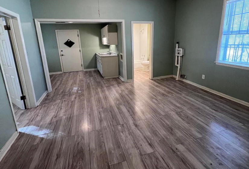 1409 ADELAIDE ST, Memphis, Tennessee 38106, 2 Bedroom Bedrooms, 4 Room Rooms,1 BathroomBathrooms,Residential,For Sale,ADELAIDE,0,10229446