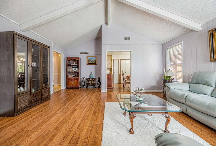 3968 WANDERING DR, Memphis, Tennessee 38115, 3 Bedroom Bedrooms, 6 Room Rooms,2 BathroomBathrooms,Residential,For Sale,WANDERING,0,10229452