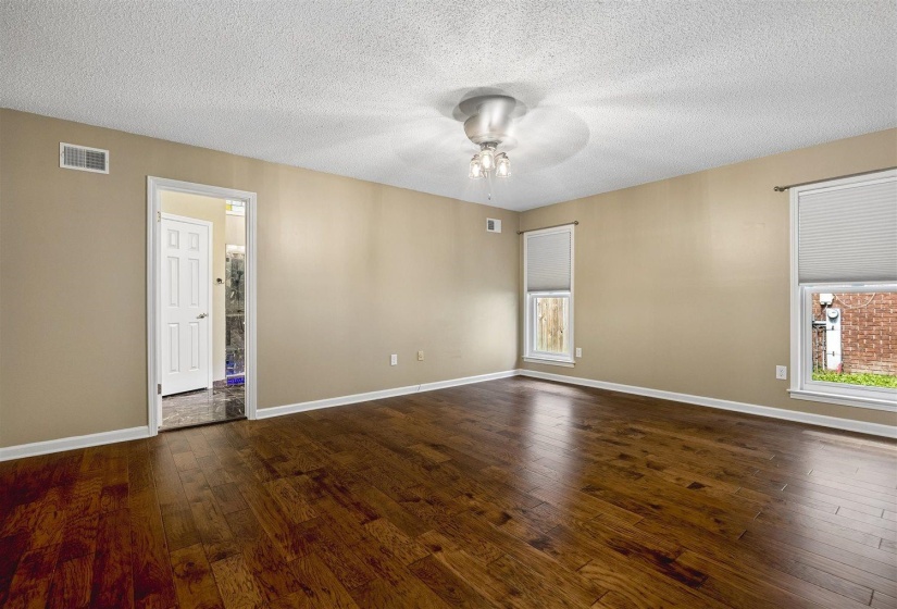 8970 FARMOOR RD, Germantown, Tennessee 38139, 6 Bedroom Bedrooms, 3 Room Rooms,4.1 BathroomBathrooms,Residential,For Sale,FARMOOR,0,10229456