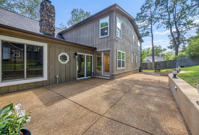 8970 FARMOOR RD, Germantown, Tennessee 38139, 6 Bedroom Bedrooms, 3 Room Rooms,4.1 BathroomBathrooms,Residential,For Sale,FARMOOR,0,10229456