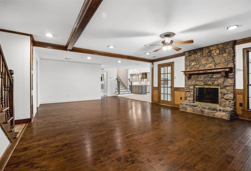 8970 FARMOOR RD, Germantown, Tennessee 38139, 6 Bedroom Bedrooms, 3 Room Rooms,4.1 BathroomBathrooms,Residential,For Sale,FARMOOR,0,10229456