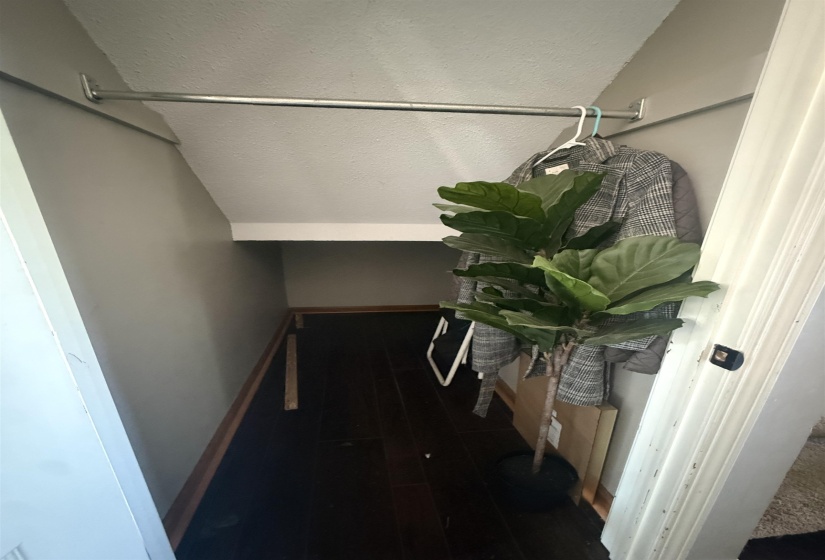 86 WALNUT BEND DR, Memphis, Tennessee 38018, 3 Bedroom Bedrooms, 7 Room Rooms,2.1 BathroomBathrooms,Residential,For Sale,WALNUT BEND,0,10229459