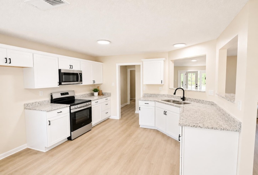 3252 CLUB GROVE CV, Lakeland, Tennessee 38002, 4 Bedroom Bedrooms, 4 Room Rooms,2.1 BathroomBathrooms,Residential,For Sale,CLUB GROVE,0,10229384