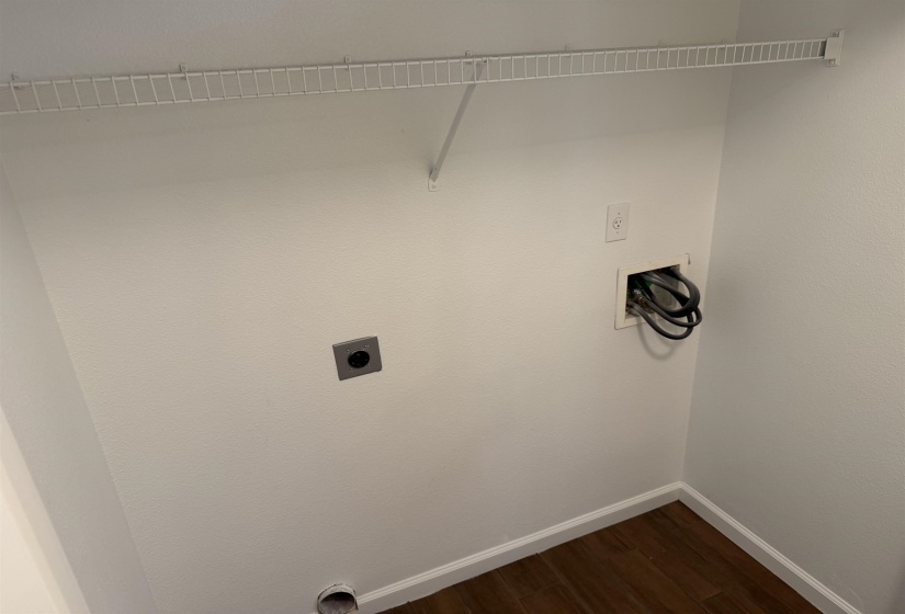 4921 TOP NOTCH LOOP, Unicorp/Memphis, Tennessee 38125, 3 Bedroom Bedrooms, 6 Room Rooms,2 BathroomBathrooms,Residential,For Sale,TOP NOTCH,0,10229465