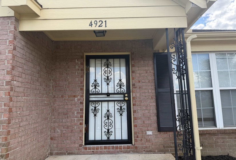 4921 TOP NOTCH LOOP, Unicorp/Memphis, Tennessee 38125, 3 Bedroom Bedrooms, 6 Room Rooms,2 BathroomBathrooms,Residential,For Sale,TOP NOTCH,0,10229465