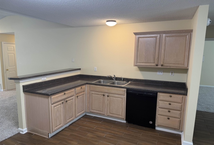 4921 TOP NOTCH LOOP, Unicorp/Memphis, Tennessee 38125, 3 Bedroom Bedrooms, 6 Room Rooms,2 BathroomBathrooms,Residential,For Sale,TOP NOTCH,0,10229465