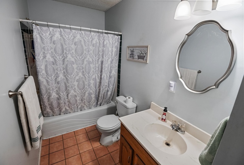 307 HARLAN ST, Greenville, Tennessee 37745, 3 Bedroom Bedrooms, 7 Room Rooms,2 BathroomBathrooms,Residential,For Sale,HARLAN,0,10229468