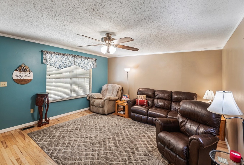 307 HARLAN ST, Greenville, Tennessee 37745, 3 Bedroom Bedrooms, 7 Room Rooms,2 BathroomBathrooms,Residential,For Sale,HARLAN,0,10229468
