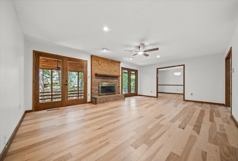 375 SHERBURNE CV, Memphis, Tennessee 38018, 4 Bedroom Bedrooms, 9 Room Rooms,2.1 BathroomBathrooms,Residential,For Sale,SHERBURNE,0,10229472