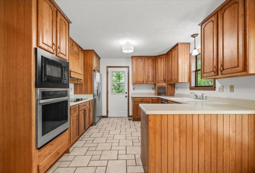 375 SHERBURNE CV, Memphis, Tennessee 38018, 4 Bedroom Bedrooms, 9 Room Rooms,2.1 BathroomBathrooms,Residential,For Sale,SHERBURNE,0,10229472
