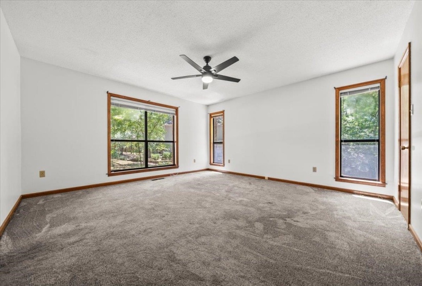 375 SHERBURNE CV, Memphis, Tennessee 38018, 4 Bedroom Bedrooms, 9 Room Rooms,2.1 BathroomBathrooms,Residential,For Sale,SHERBURNE,0,10229472