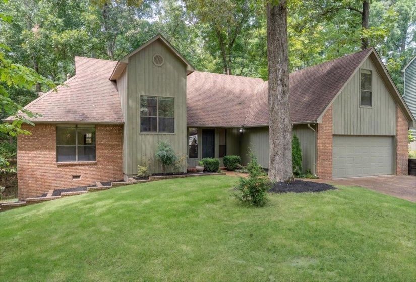 375 SHERBURNE CV, Memphis, Tennessee 38018, 4 Bedroom Bedrooms, 9 Room Rooms,2.1 BathroomBathrooms,Residential,For Sale,SHERBURNE,0,10229472