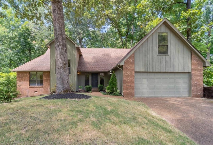 375 SHERBURNE CV, Memphis, Tennessee 38018, 4 Bedroom Bedrooms, 9 Room Rooms,2.1 BathroomBathrooms,Residential,For Sale,SHERBURNE,0,10229472