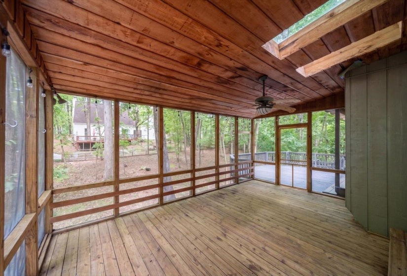 375 SHERBURNE CV, Memphis, Tennessee 38018, 4 Bedroom Bedrooms, 9 Room Rooms,2.1 BathroomBathrooms,Residential,For Sale,SHERBURNE,0,10229472