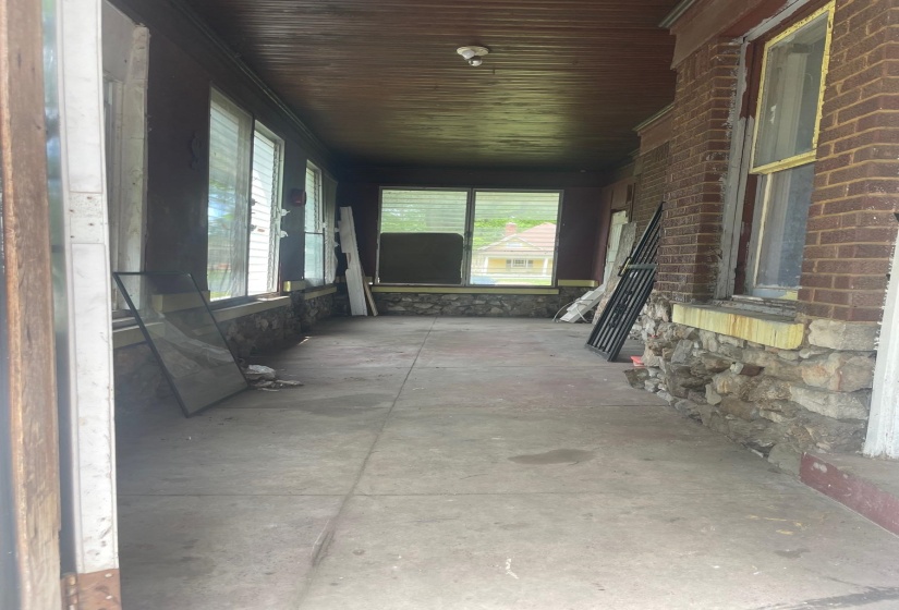 439 PARKWAY AVE, Memphis, Tennessee 38106, 3 Bedroom Bedrooms, 6 Room Rooms,1 BathroomBathrooms,Residential,For Sale,PARKWAY,0,10229474
