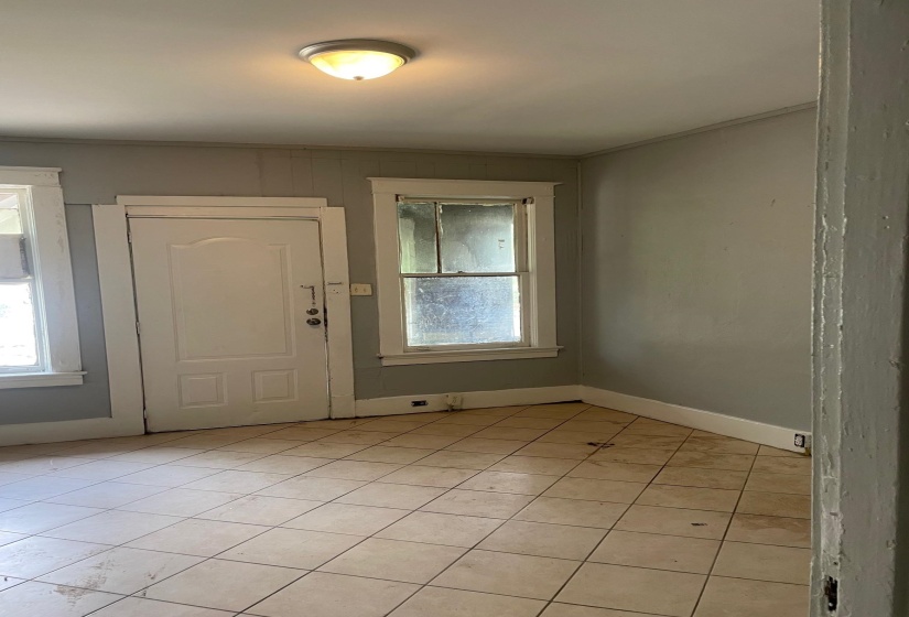 439 PARKWAY AVE, Memphis, Tennessee 38106, 3 Bedroom Bedrooms, 6 Room Rooms,1 BathroomBathrooms,Residential,For Sale,PARKWAY,0,10229474