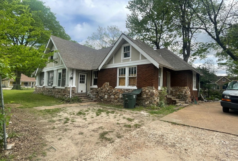 439 PARKWAY AVE, Memphis, Tennessee 38106, 3 Bedroom Bedrooms, 6 Room Rooms,1 BathroomBathrooms,Residential,For Sale,PARKWAY,0,10229474