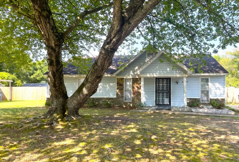 4957 TIERGARTEN ST, Memphis, Tennessee 38109, 3 Bedroom Bedrooms, 6 Room Rooms,1.1 BathroomBathrooms,Residential,For Sale,TIERGARTEN,0,10229478