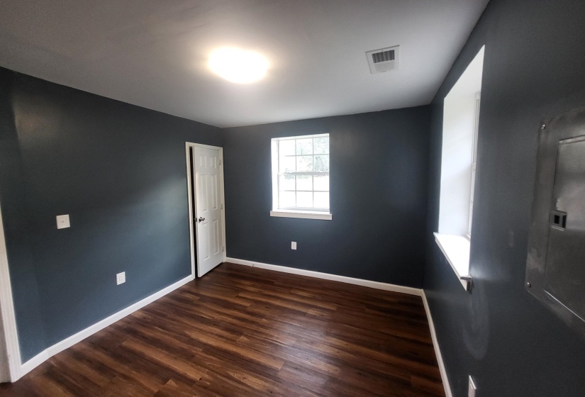 1984 DIANNE CIR, Memphis, Tennessee 38114, 2 Bedroom Bedrooms, 5 Room Rooms,1 BathroomBathrooms,Residential,For Sale,DIANNE,0,10229480