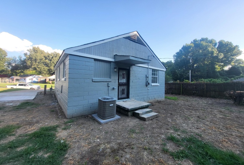 1984 DIANNE CIR, Memphis, Tennessee 38114, 2 Bedroom Bedrooms, 5 Room Rooms,1 BathroomBathrooms,Residential,For Sale,DIANNE,0,10229480