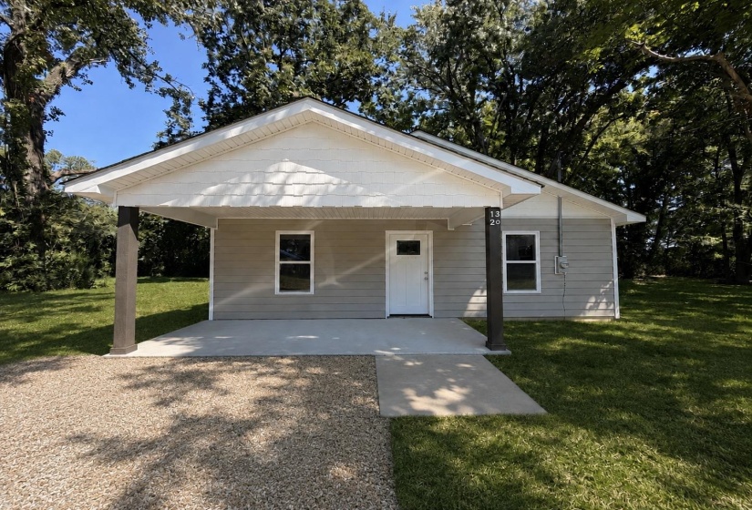 1320 HORNBROOK ST, Dyersburg, Tennessee 38024, 4 Bedroom Bedrooms, 4 Room Rooms,2 BathroomBathrooms,Residential,For Sale,HORNBROOK,0,10229481