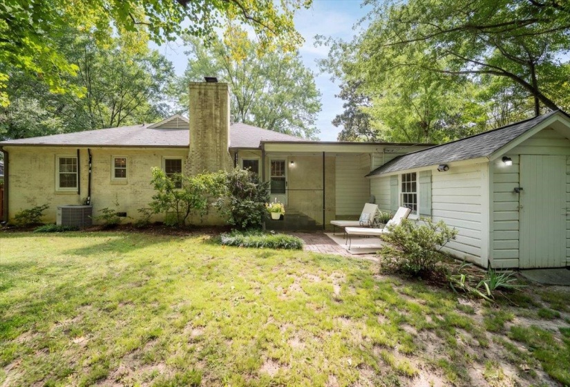 537 LEONORA DR, Memphis, Tennessee 38117, 4 Bedroom Bedrooms, 8 Room Rooms,2.1 BathroomBathrooms,Residential,For Sale,LEONORA,0,10229482