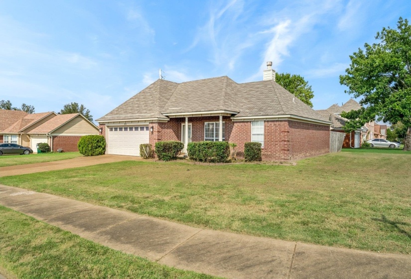 4928 PHIPPS DR, Unicorp/Memphis, Tennessee 38125, 3 Bedroom Bedrooms, 5 Room Rooms,2 BathroomBathrooms,Residential,For Sale,PHIPPS,0,10229484