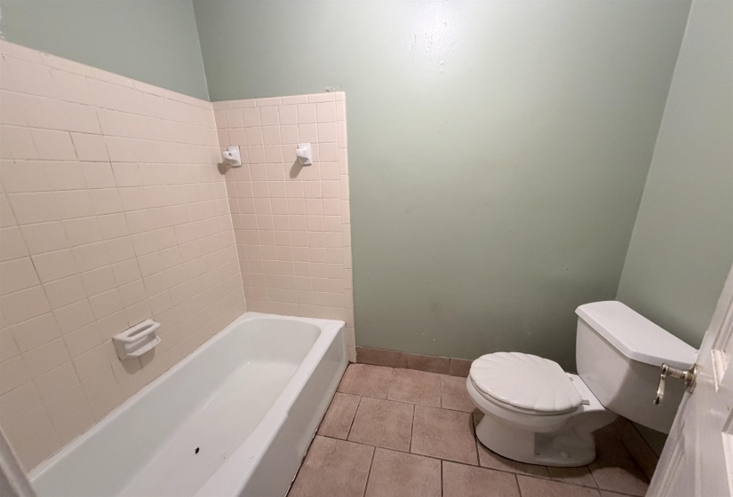 7685 MCHENRY CIR, Germantown, Tennessee 38138, 4 Bedroom Bedrooms, 9 Room Rooms,3 BathroomBathrooms,Residential,For Sale,MCHENRY,0,10229485