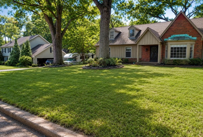 7685 MCHENRY CIR, Germantown, Tennessee 38138, 4 Bedroom Bedrooms, 9 Room Rooms,3 BathroomBathrooms,Residential,For Sale,MCHENRY,0,10229485