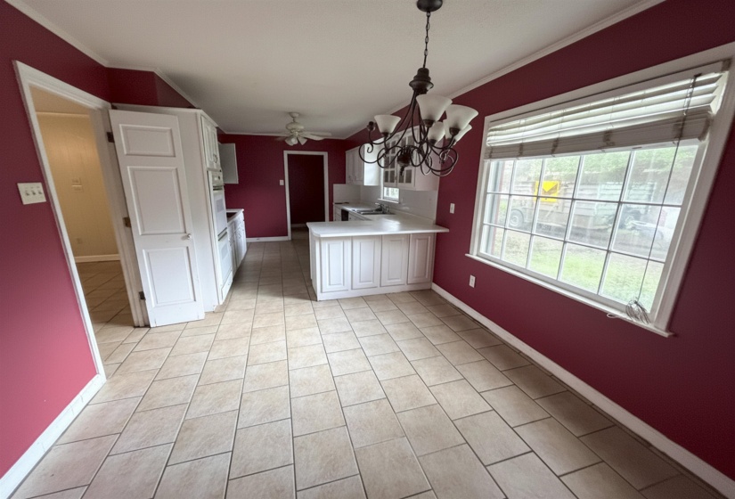 7685 MCHENRY CIR, Germantown, Tennessee 38138, 4 Bedroom Bedrooms, 9 Room Rooms,3 BathroomBathrooms,Residential,For Sale,MCHENRY,0,10229485