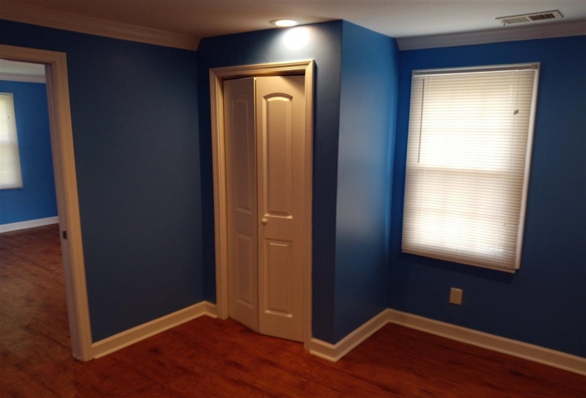 2114 LOWELL ST, Memphis, Tennessee 38114, 3 Bedroom Bedrooms, 5 Room Rooms,1 BathroomBathrooms,Residential,For Sale,LOWELL,0,10229486