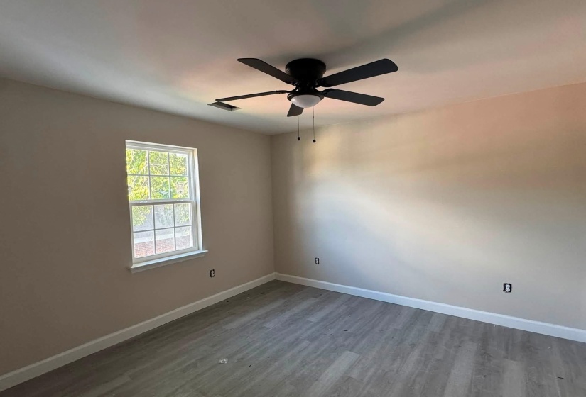 183 MAIN ST, Ripley, Tennessee 38063-1474, 4 Bedroom Bedrooms, 9 Room Rooms,2 BathroomBathrooms,Rental Properties,For Sale,MAIN,0,10229497
