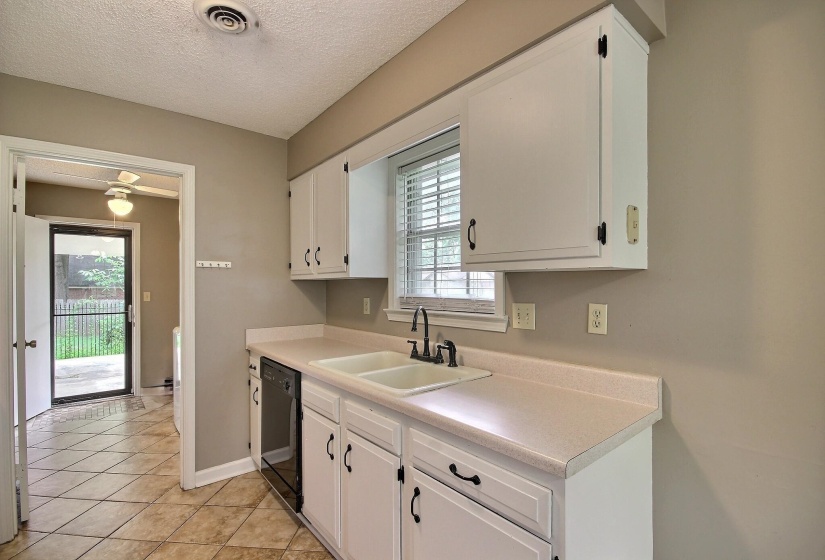 1074 TARARIDGE DR, Collierville, Tennessee 38017, 3 Bedroom Bedrooms, 6 Room Rooms,2 BathroomBathrooms,Rental Properties,For Sale,TARARIDGE,0,10229509