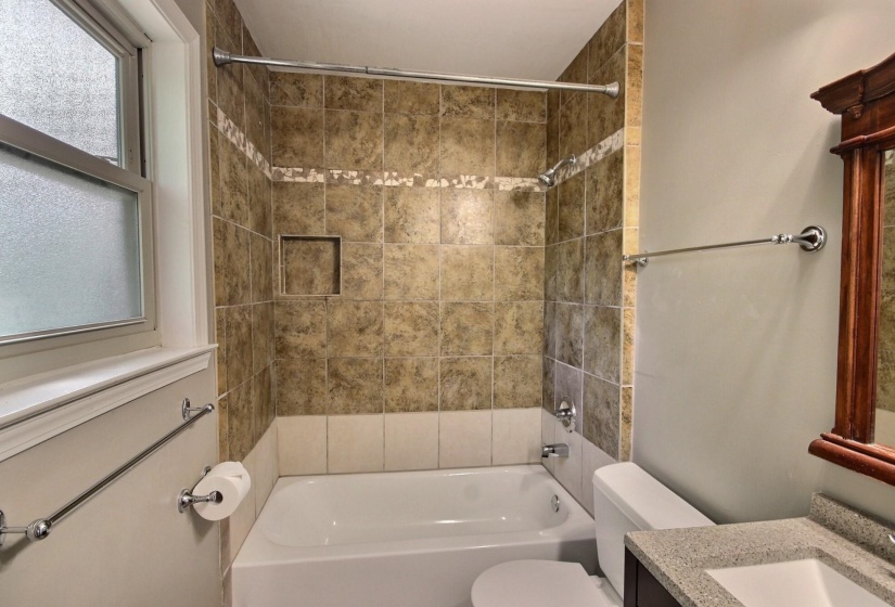 1074 TARARIDGE DR, Collierville, Tennessee 38017, 3 Bedroom Bedrooms, 6 Room Rooms,2 BathroomBathrooms,Rental Properties,For Sale,TARARIDGE,0,10229509