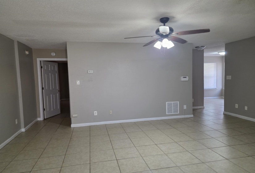 4866 ROYAL RUN DR, Memphis, Tennessee 38128-1569, 3 Bedroom Bedrooms, 7 Room Rooms,2.1 BathroomBathrooms,Rental Properties,For Sale,ROYAL RUN,0,10229526