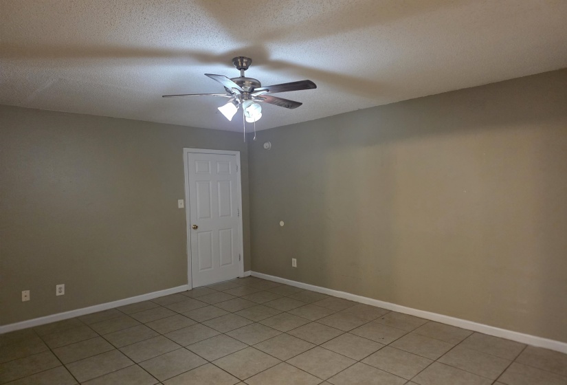 4866 ROYAL RUN DR, Memphis, Tennessee 38128-1569, 3 Bedroom Bedrooms, 7 Room Rooms,2.1 BathroomBathrooms,Rental Properties,For Sale,ROYAL RUN,0,10229526