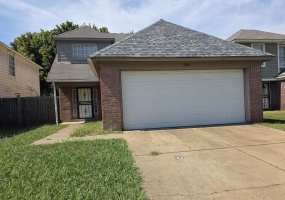 4866 ROYAL RUN DR, Memphis, Tennessee 38128-1569, 3 Bedroom Bedrooms, 7 Room Rooms,2.1 BathroomBathrooms,Rental Properties,For Sale,ROYAL RUN,0,10229526