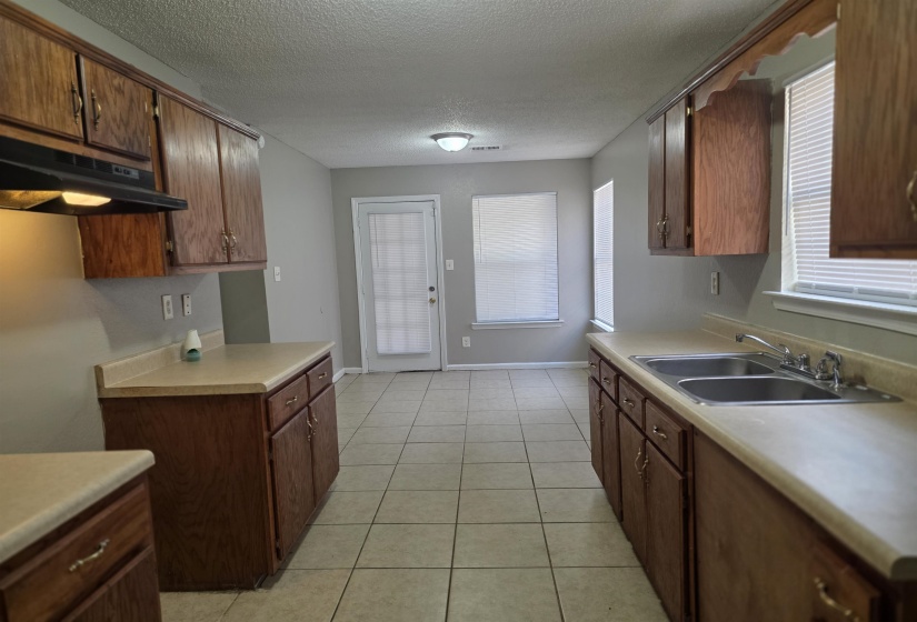 4866 ROYAL RUN DR, Memphis, Tennessee 38128-1569, 3 Bedroom Bedrooms, 7 Room Rooms,2.1 BathroomBathrooms,Rental Properties,For Sale,ROYAL RUN,0,10229526