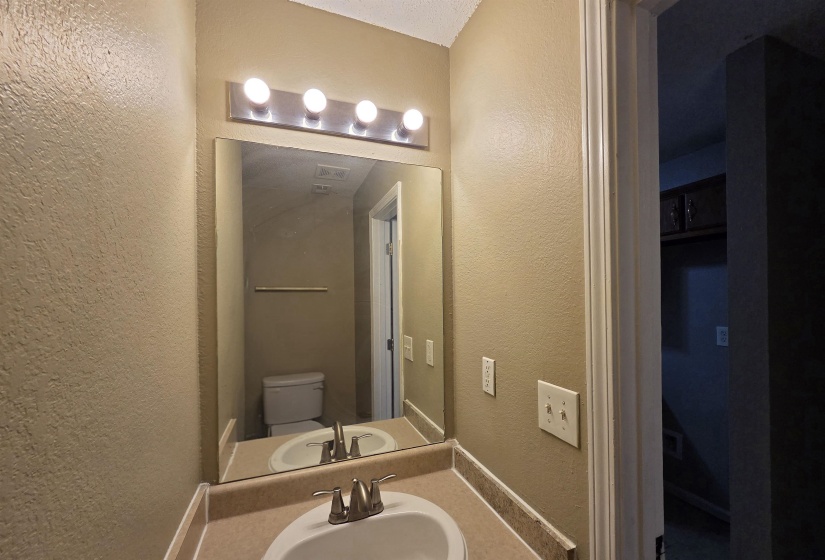 4866 ROYAL RUN DR, Memphis, Tennessee 38128-1569, 3 Bedroom Bedrooms, 7 Room Rooms,2.1 BathroomBathrooms,Rental Properties,For Sale,ROYAL RUN,0,10229526
