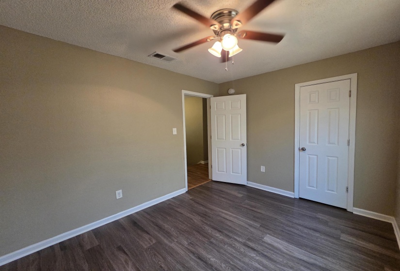 4866 ROYAL RUN DR, Memphis, Tennessee 38128-1569, 3 Bedroom Bedrooms, 7 Room Rooms,2.1 BathroomBathrooms,Rental Properties,For Sale,ROYAL RUN,0,10229526