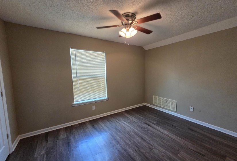 4866 ROYAL RUN DR, Memphis, Tennessee 38128-1569, 3 Bedroom Bedrooms, 7 Room Rooms,2.1 BathroomBathrooms,Rental Properties,For Sale,ROYAL RUN,0,10229526