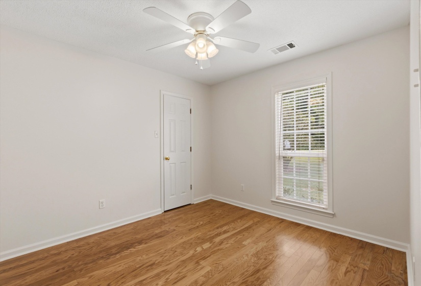 1095 LOCKE-CUBA RD, Millington, Tennessee 38053, 3 Bedroom Bedrooms, 6 Room Rooms,2 BathroomBathrooms,Residential,For Sale,LOCKE-CUBA,0,10229491