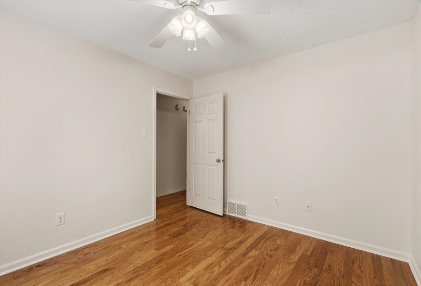 1095 LOCKE-CUBA RD, Millington, Tennessee 38053, 3 Bedroom Bedrooms, 6 Room Rooms,2 BathroomBathrooms,Residential,For Sale,LOCKE-CUBA,0,10229491
