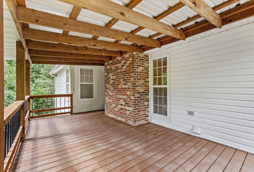1095 LOCKE-CUBA RD, Millington, Tennessee 38053, 3 Bedroom Bedrooms, 6 Room Rooms,2 BathroomBathrooms,Residential,For Sale,LOCKE-CUBA,0,10229491
