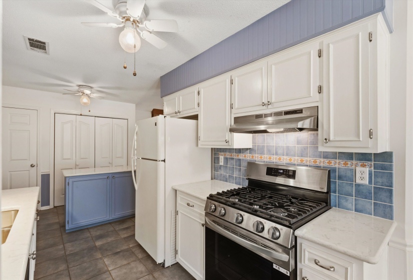 1095 LOCKE-CUBA RD, Millington, Tennessee 38053, 3 Bedroom Bedrooms, 6 Room Rooms,2 BathroomBathrooms,Residential,For Sale,LOCKE-CUBA,0,10229491