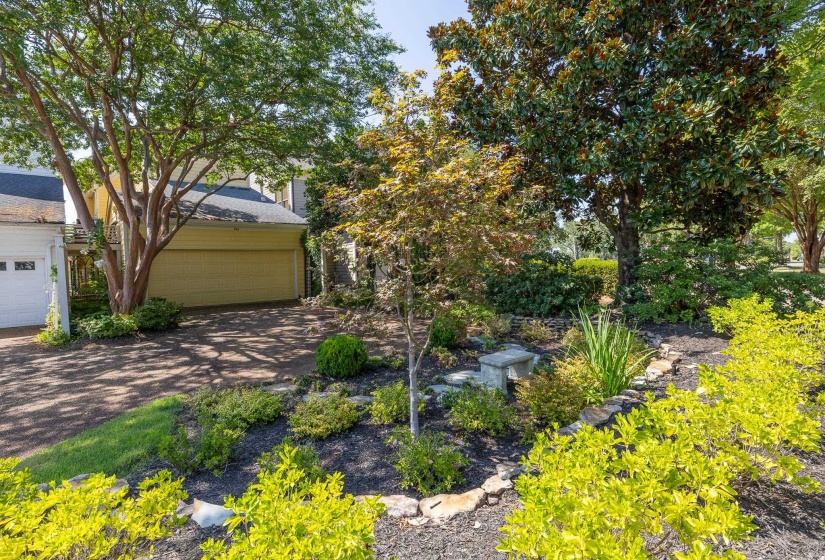 954 ISLAND DR, Memphis, Tennessee 38103, 3 Bedroom Bedrooms, 8 Room Rooms,4 BathroomBathrooms,Residential,For Sale,ISLAND,0,10229496