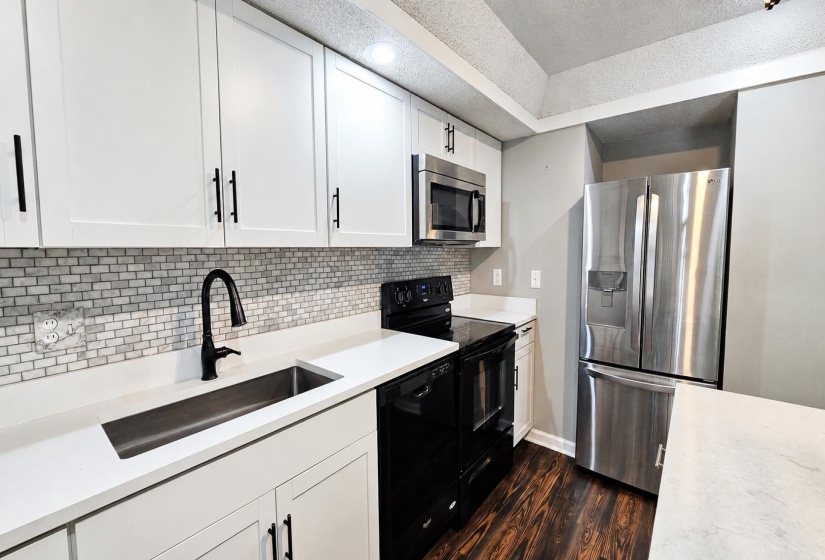 5921 PARK AVE, Memphis, Tennessee 38119, 2 Bedroom Bedrooms, 5 Room Rooms,1.1 BathroomBathrooms,Residential,For Sale,PARK,0,10229501