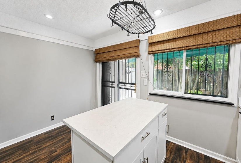 5921 PARK AVE, Memphis, Tennessee 38119, 2 Bedroom Bedrooms, 5 Room Rooms,1.1 BathroomBathrooms,Residential,For Sale,PARK,0,10229501