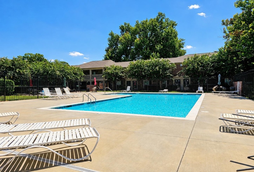 5921 PARK AVE, Memphis, Tennessee 38119, 2 Bedroom Bedrooms, 5 Room Rooms,1.1 BathroomBathrooms,Residential,For Sale,PARK,0,10229501